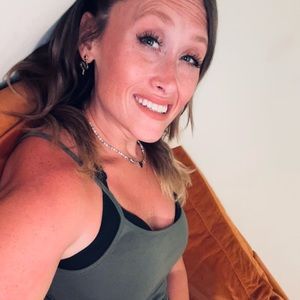 Meet your Posher, Kayla